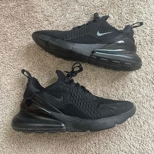 NIKE 270 AIR MAX